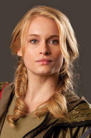 glimmer hunger games